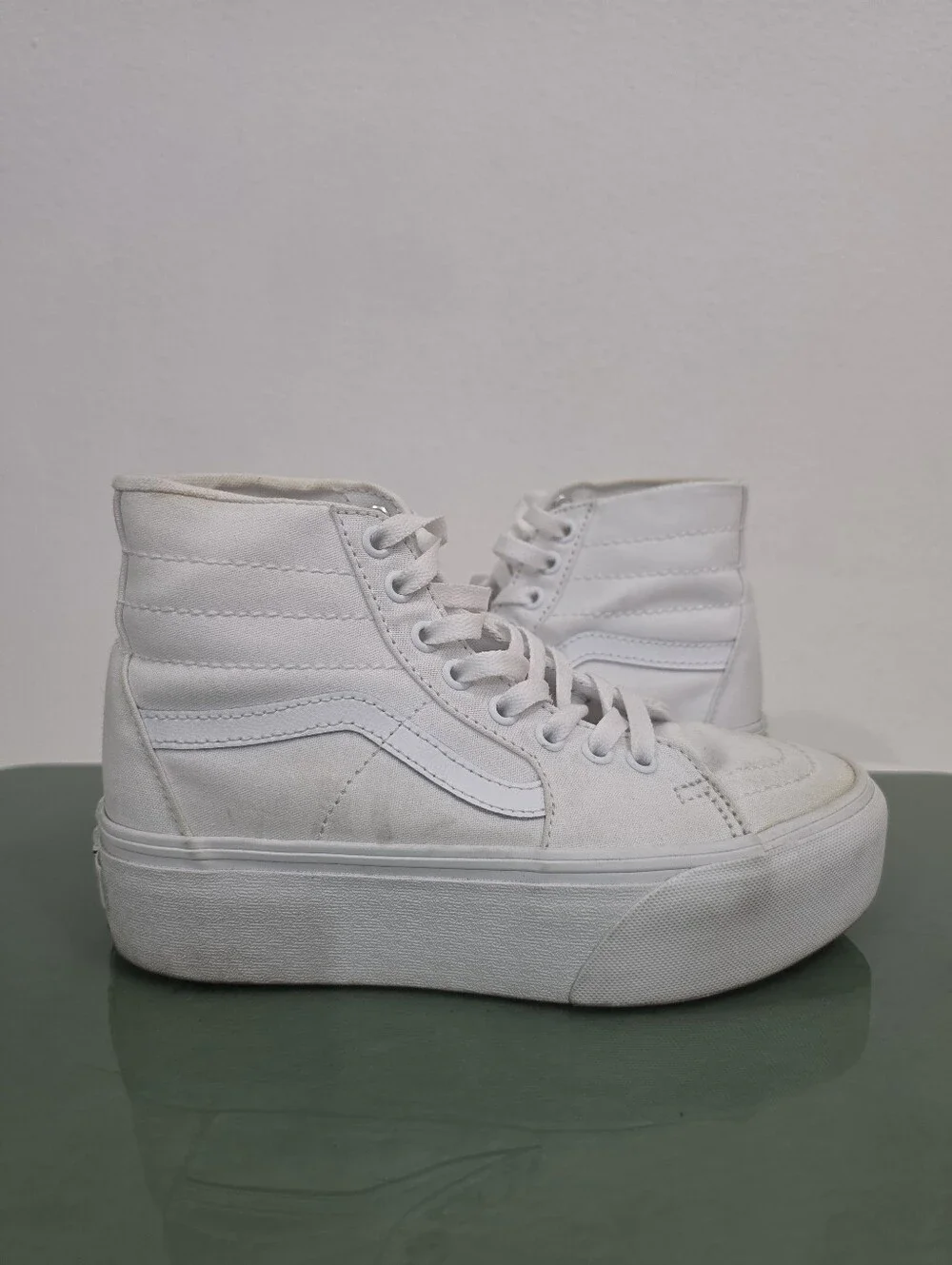 Vans Sk8-Hi Tapered Stackform Shoe in White Women's Size 7